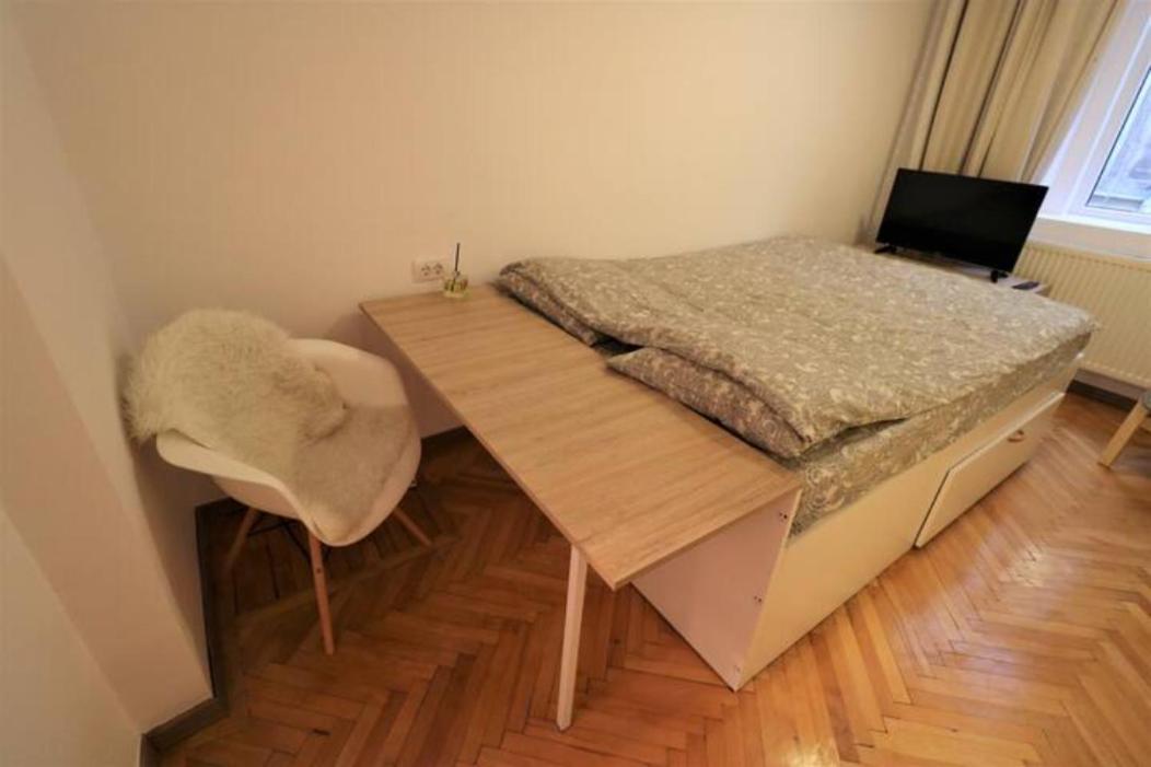 Cozy Old Town Apartment - Free Minibar ブカレスト エクステリア 写真